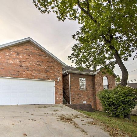 Branson Home With Deck Walk To The Strip And Creek! 외부 사진
