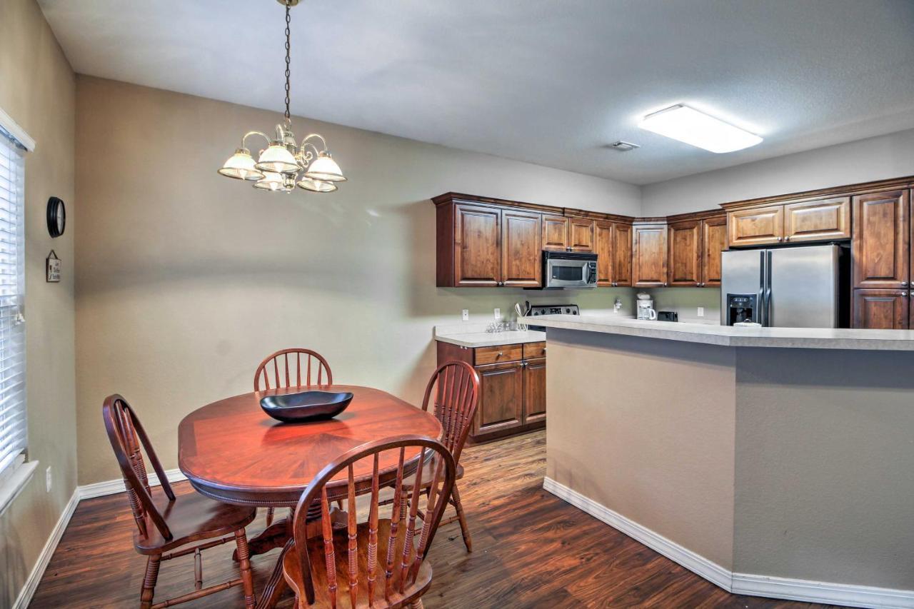 Branson Home With Deck Walk To The Strip And Creek! 외부 사진