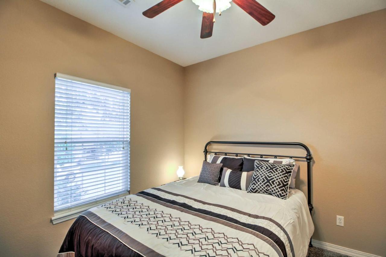 Branson Home With Deck Walk To The Strip And Creek! 외부 사진